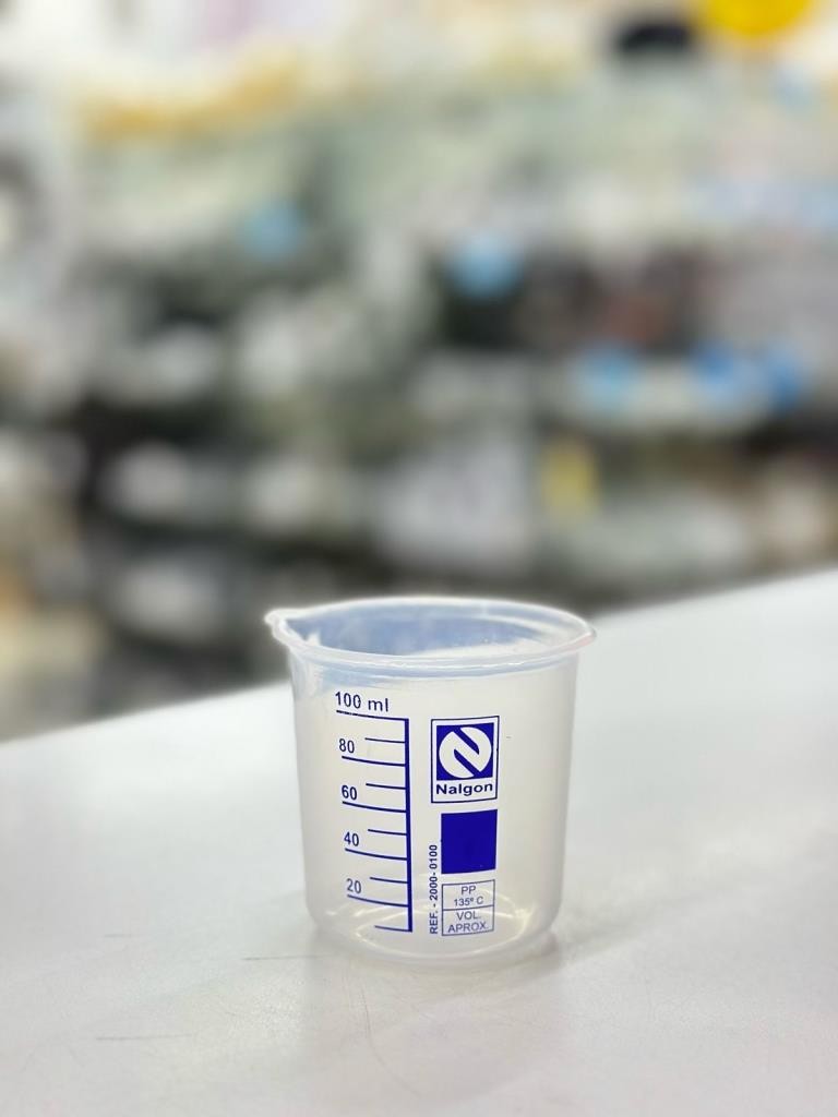BECKER PLASTICO GRADUADO 100ML
