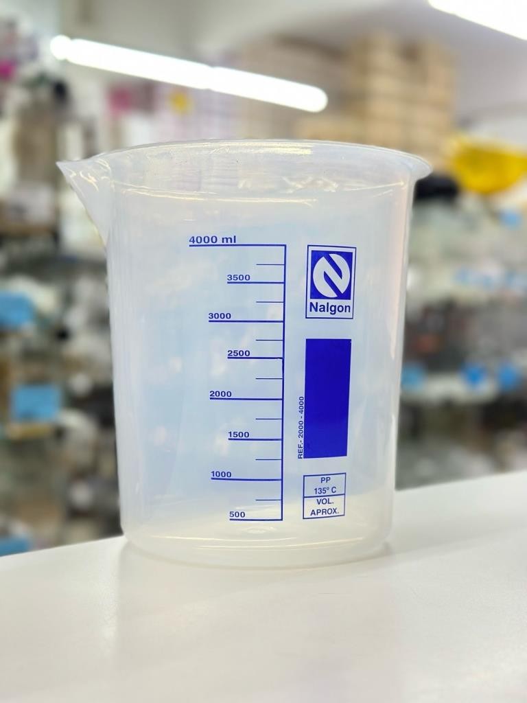 BECKER PLASTICO GRADUADO 4000ML