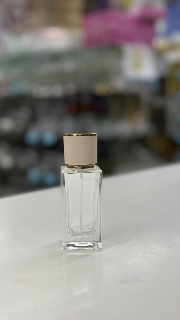 VID PERFUME SQUARE 50ML C/VAL LUXO E SOBRE TAMPA REDONDA