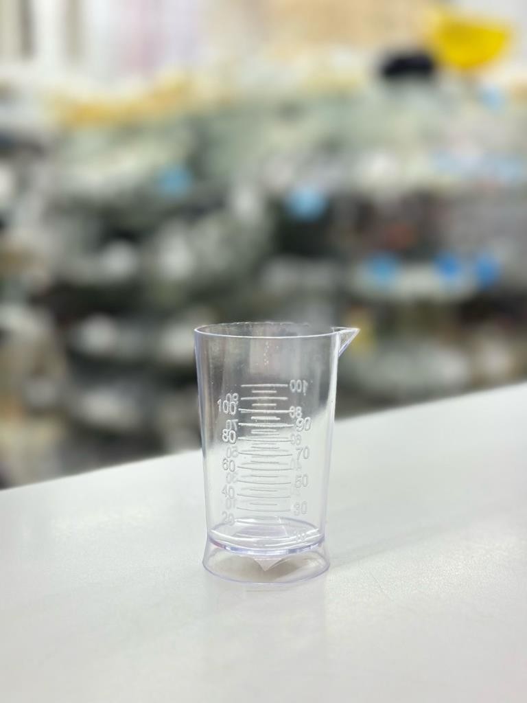 COPO GRADUADO PLASTICO 100ML - PECA